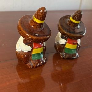 1970’s vintage Siesta Sombrero Shakers